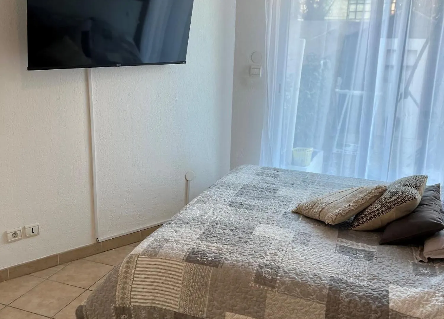 T2 Sausset Proche De La Mer Apartment